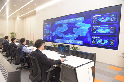 芯跨越、云大腦、智服務(wù) 軟件和信息技術(shù)服務(wù)的創(chuàng)新驅(qū)動